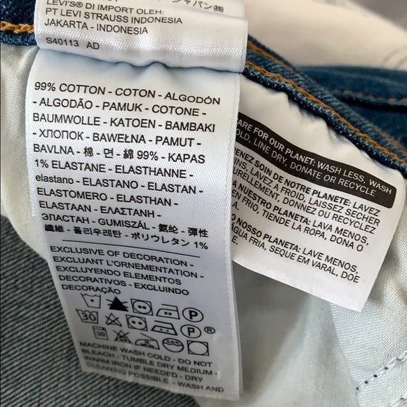 LEVI’S CROPPED WEDGIE DENIM - Picture 5 of 5